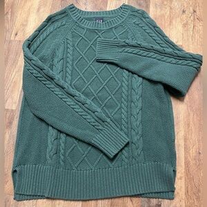 GAP sweater